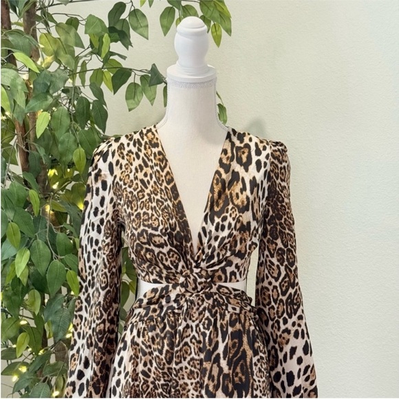 NWT Leopard Print Maxi Dress Size M - Picture 3 of 9